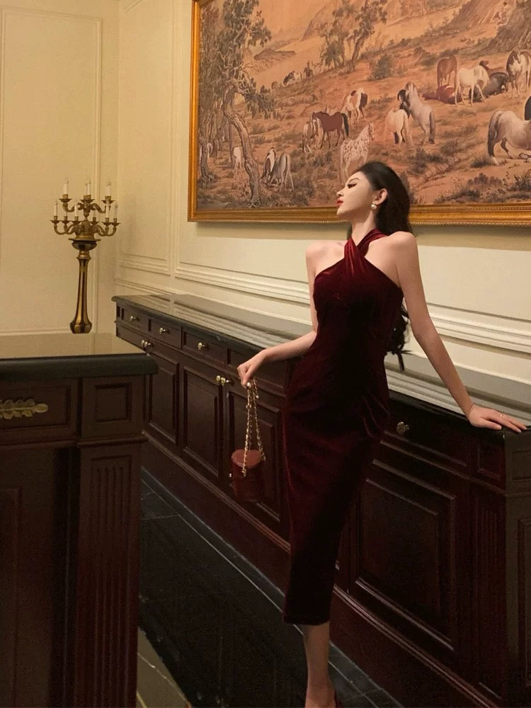 Gorgeous Sheath Halter Burgundy Date Night Dress Velvet Prom Dresses Party Dress Birthday Outfits