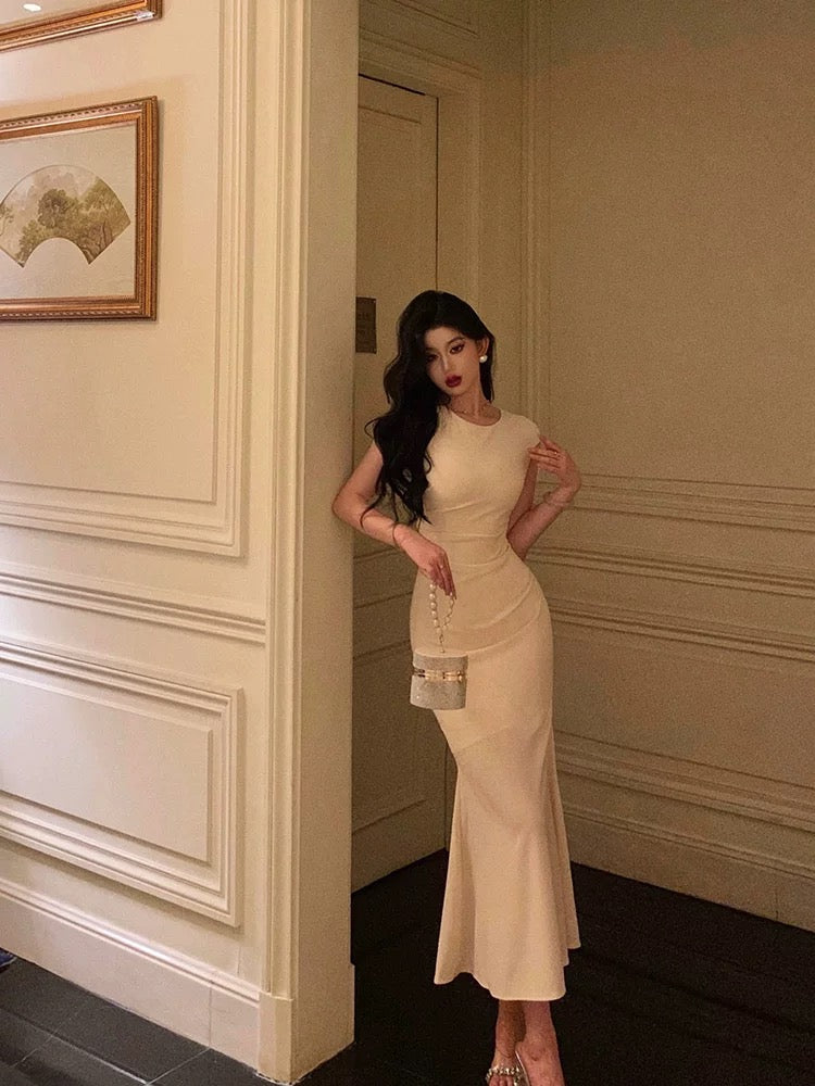 Classy Sheath Scoop Neckline Ivory Prom Dresses Birthday Outfits Evening Gown - View 2 | FashionDia