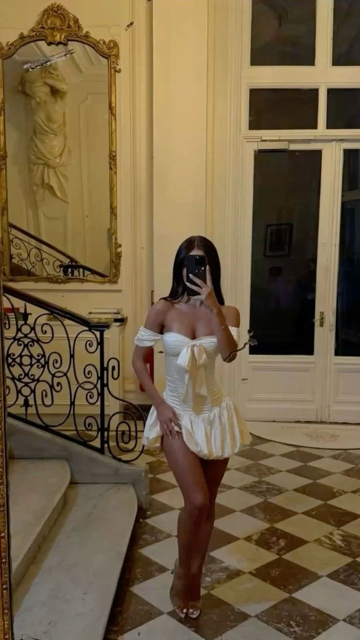 Chic A-Line Off Shoulder Homecoming Dress White Graduation Dress Sweetheart Birthday Outfits S389