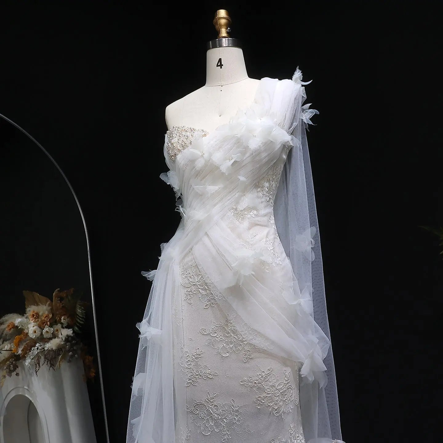 Luxury White One-Shoulder Lace Ruched Bow Mermaid Wedding Dress ZP157