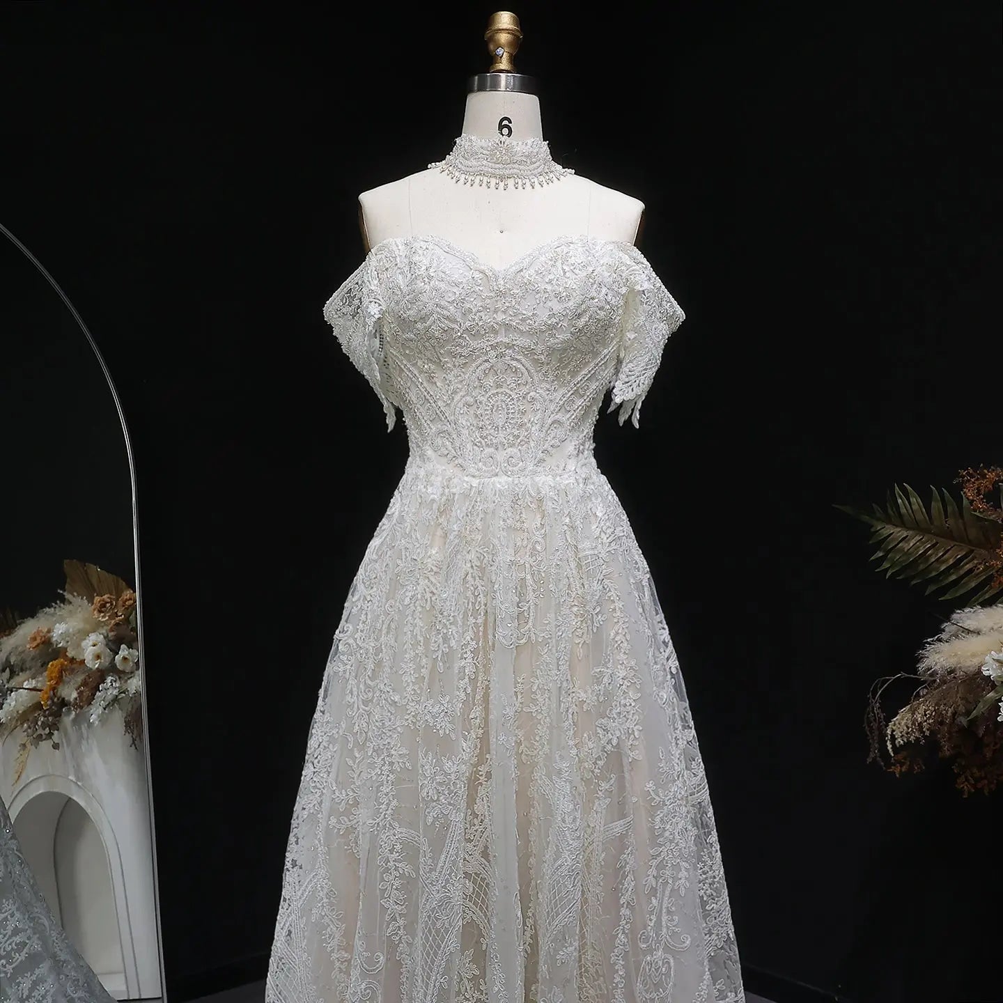 Off White Elegant Lace Pearl Embroidery Ball Gown Wedding Dress ZP168