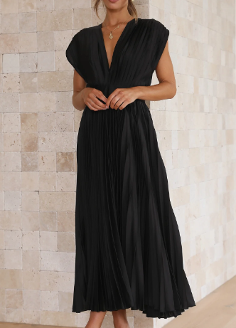 Ilaria Aesthetic Dress with Sleeves Premium Wardrobe Essential