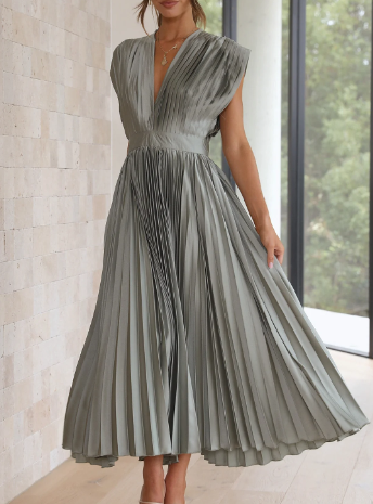 Ilaria Aesthetic Dress with Sleeves Premium Wardrobe Essential