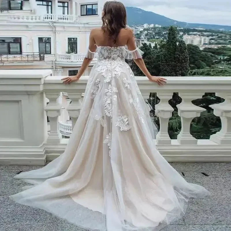 Sexy Sweetheart A Line Wedding Dresses Off Shoulder Champagne Liner Tulle Appliques Sleeveless Bridal Gowns Womens Formal 2023 (ZD14097)