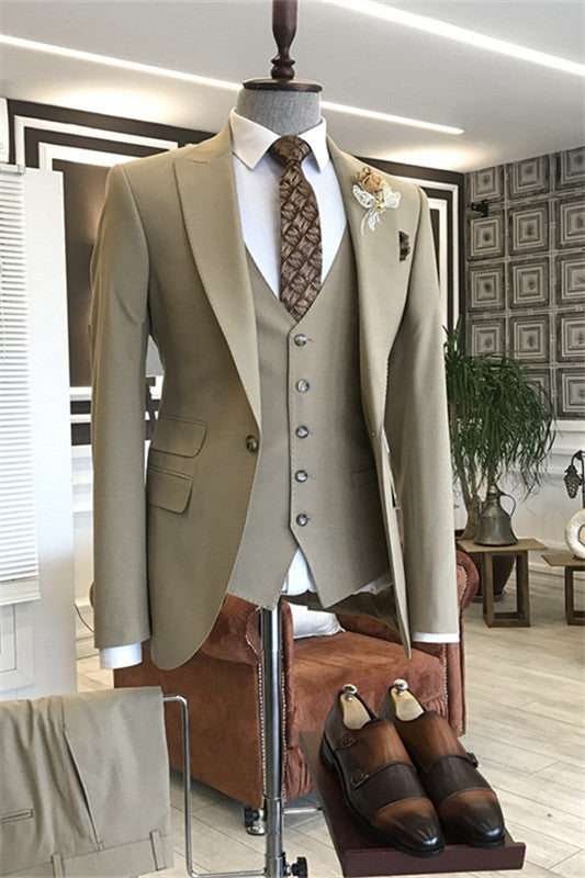 Simple Light Brown Peaked Lapel 3 Piece Men's Prom Suit