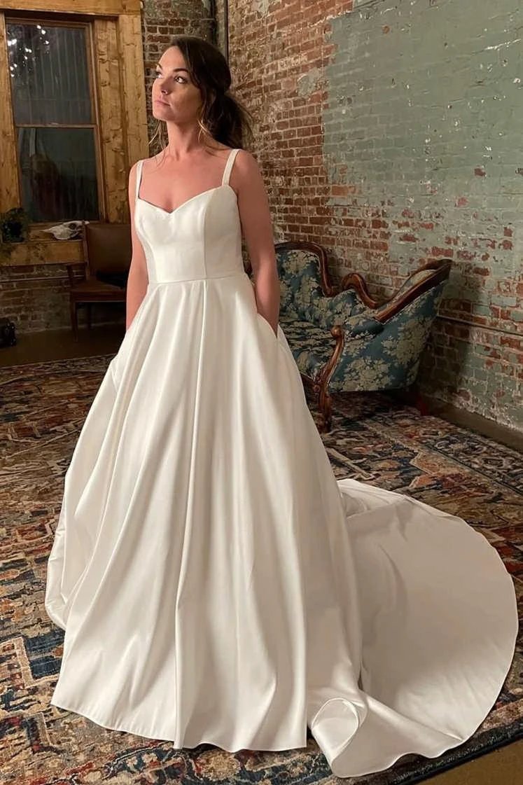 Simple Wide Straps Ivory Wedding Gown with Pockets (ZD16181)