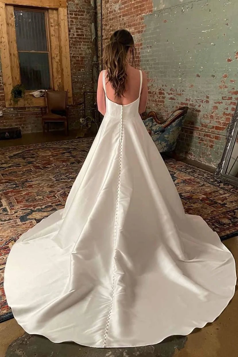 Simple Wide Straps Ivory Wedding Gown with Pockets (ZD16181)