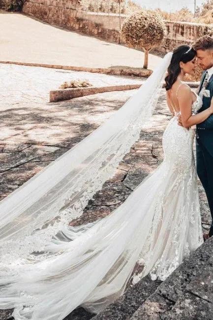 Sleeveless V-Neck Tulle Floor-Length Wedding Dress Lace (ZD15722)