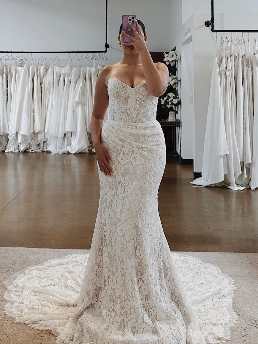 Sweetheart Full Lace Draped Waist Mermaid Wedding Dress With Long Lace Train - VelvetHem