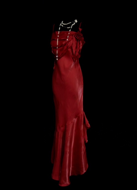 Spaghetti Straps Red Satin Prom Dress Ruffled Retro Evening Dress