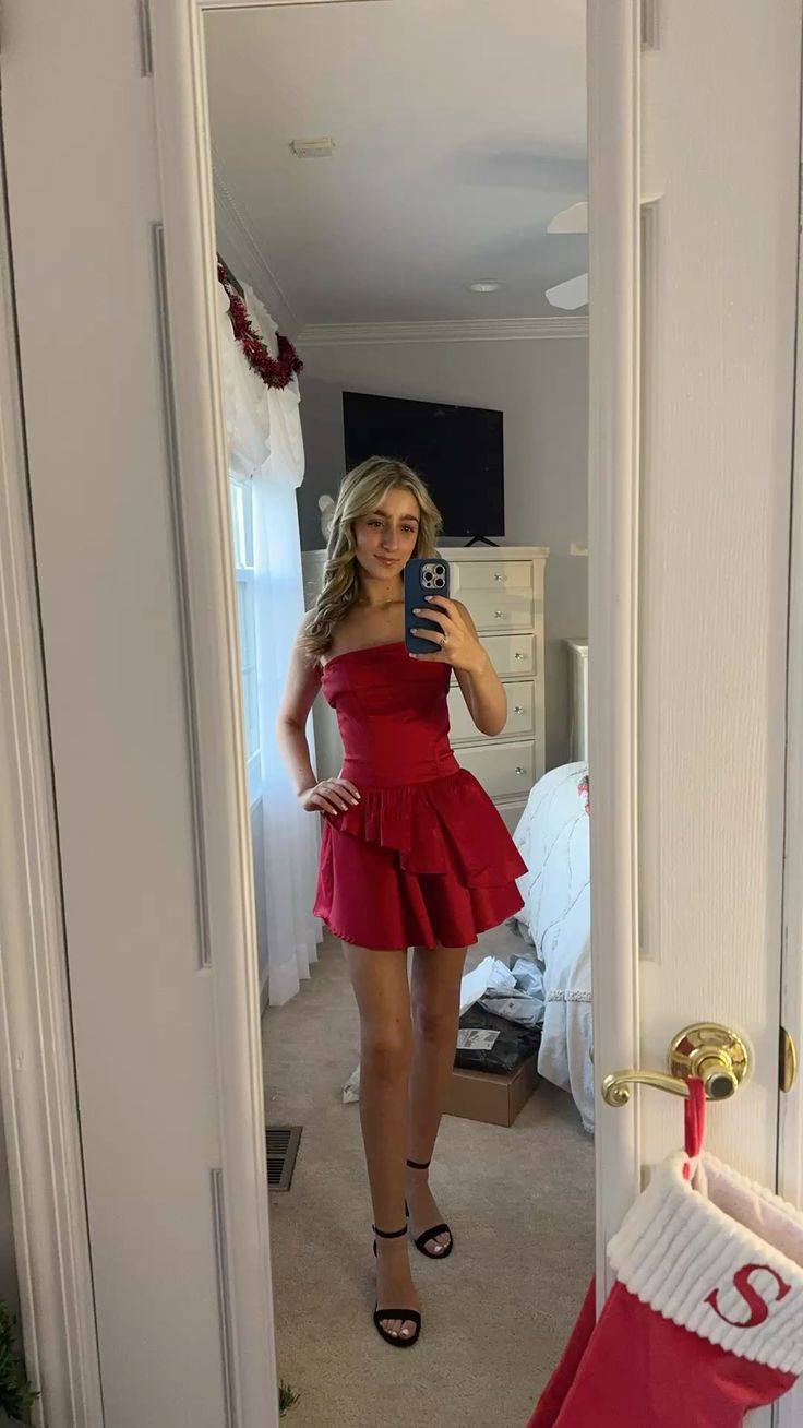 Strapless Burgundy Satin A-Line Homecoming Dress Short Cocktail Dress