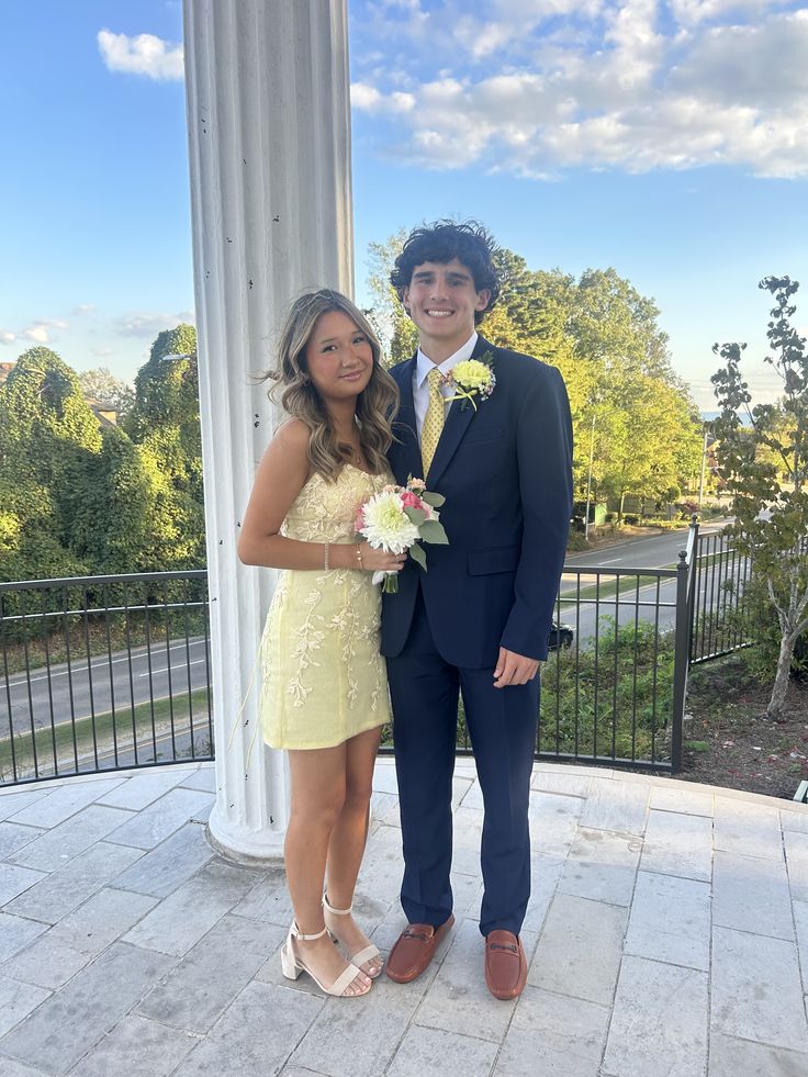 Strapless Sheath Appliqued Yellow Homecoming Dress