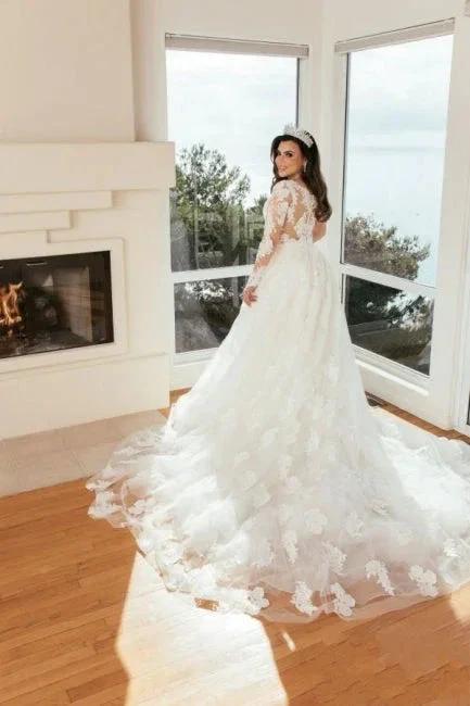 Sweetheart A-Line Floor-Length Appliques Wedding Dress with Tulle (ZD15721)