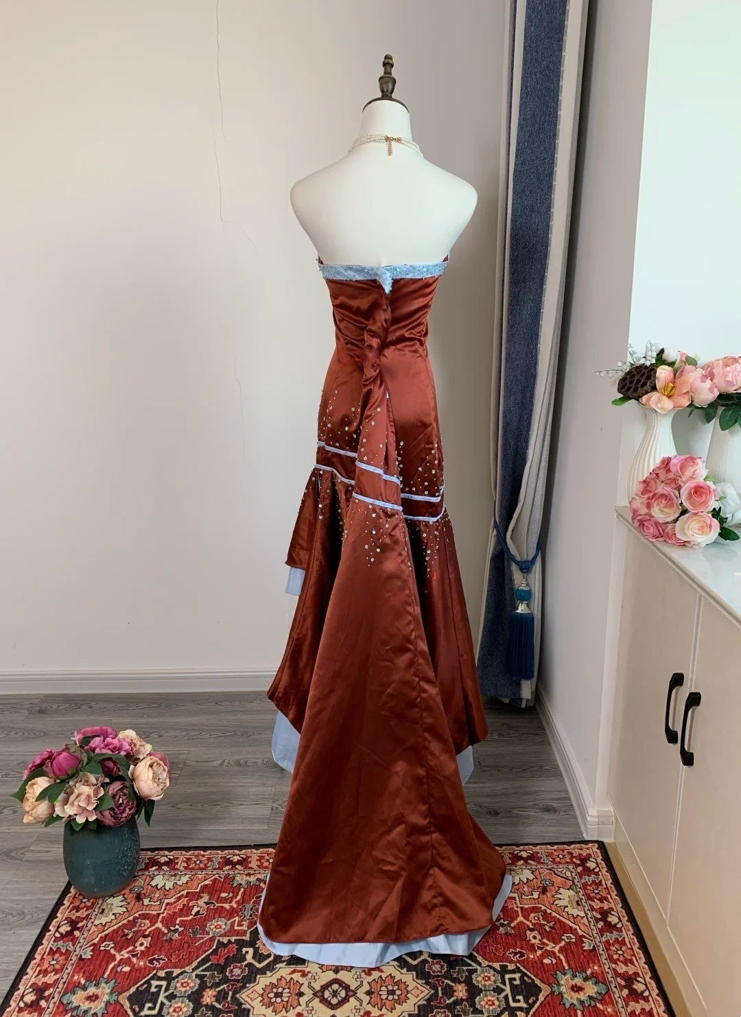 Sweetheart Mermaid Satin Prom Dress Retro Beaded Evening Dress
