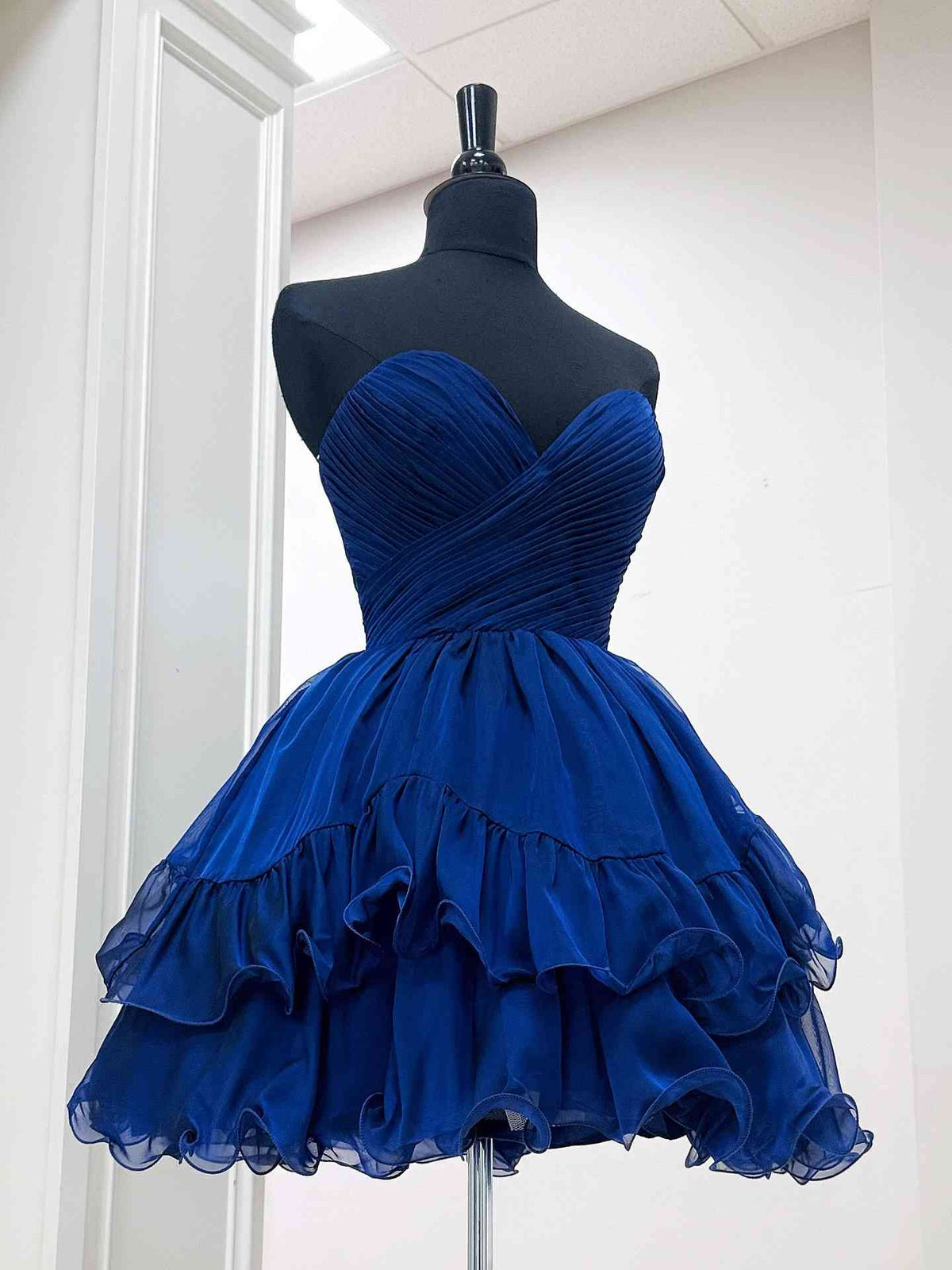 Sweetheart Royal Blue Chiffon Homecoming Dress
