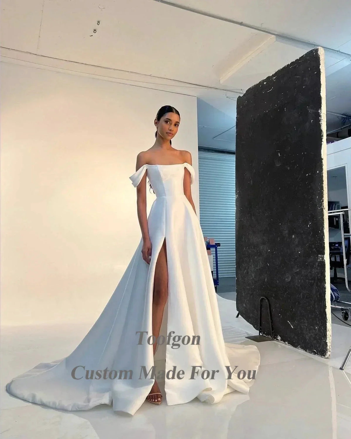 Simple A Line Satin Bride Wedding Dresses Strapless High Split Bridal Dress Women Formal Special Party Bridal Gowns (ZD13434)