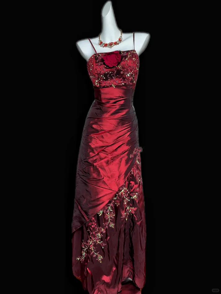 Vintage Spaghetti Straps Burgundy Satin Pleated Beaded Evening Dress Long Mermaid Party Dress - FashionDia