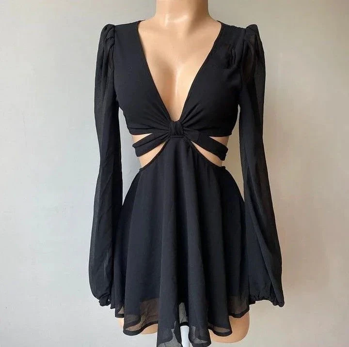 Black A-line Waist Cut-out Homecoming Dress Black Cocktail Dress (ZD11726)