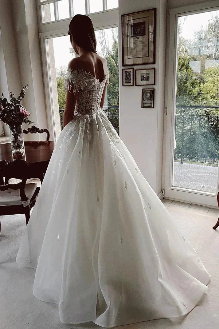 Unique Off The Shoulder Appliques Rustic Lace Wedding Dress (ZD16141)