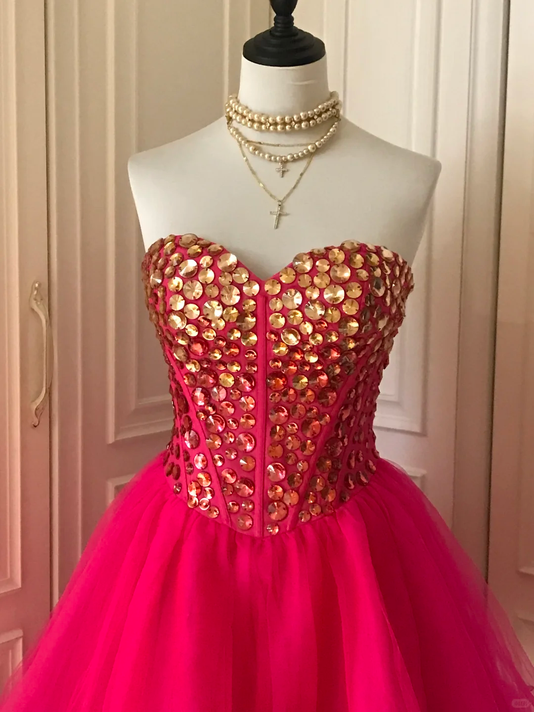Gorgeous Strapless Red Tulle Beaded Formal Birthday Outfits Homecoming Dress