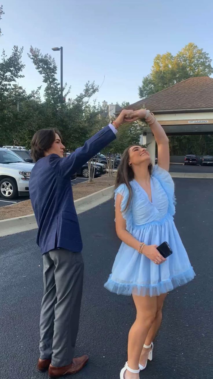 V-Neck Blue Ruffled Short Homecoming Dress