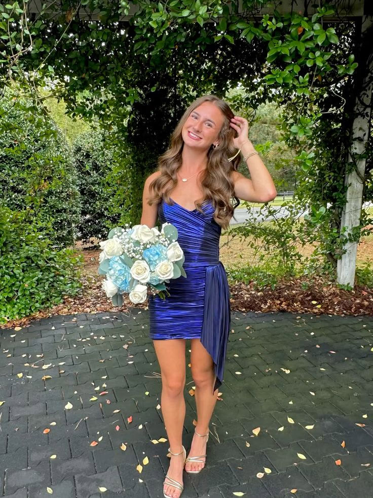 V-Neck Navy Blue Homecoming Dress Pleated Cocktail Dress