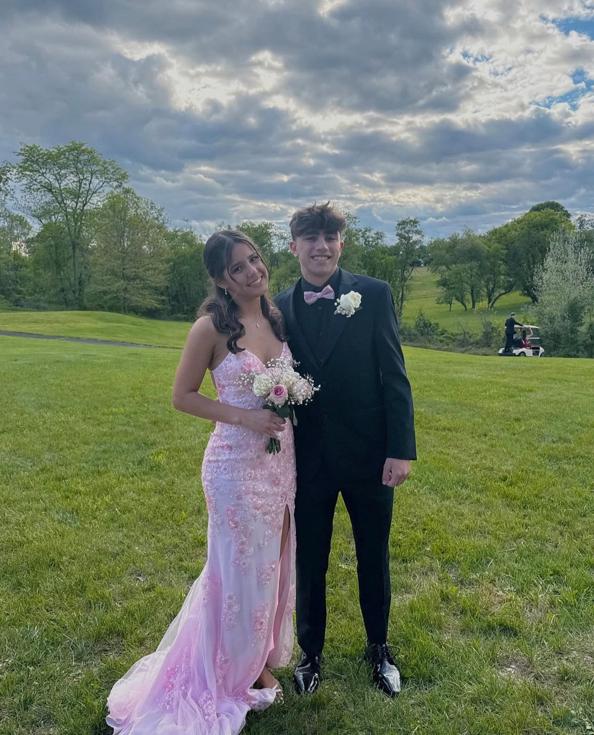 V-Neck Pink Mermaid Prom Dress Appliques Evening Gown