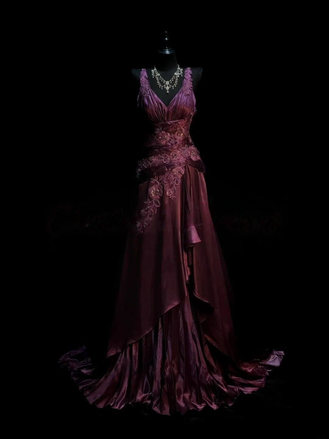 V-Neck Purple Formal Prom Dress With Appliques Retro Evening Dress