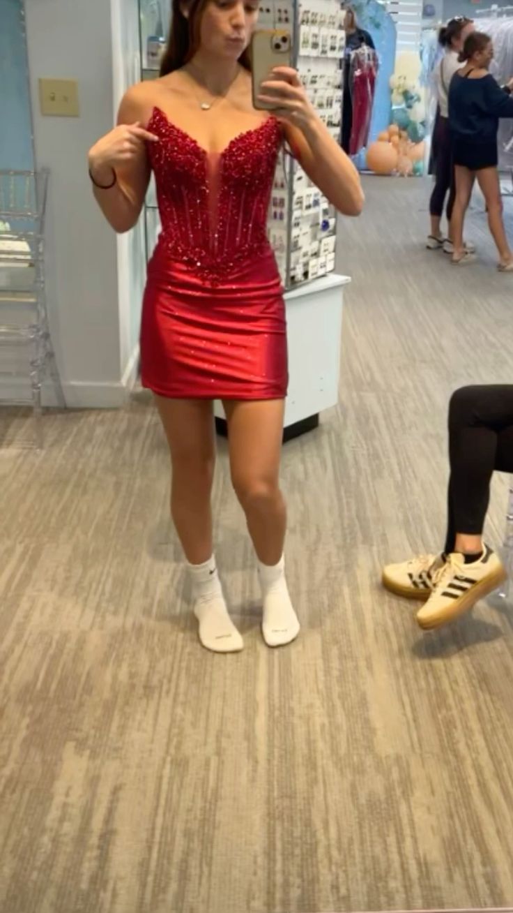 V-Neck Red Sheath Satin Homecoming Dress