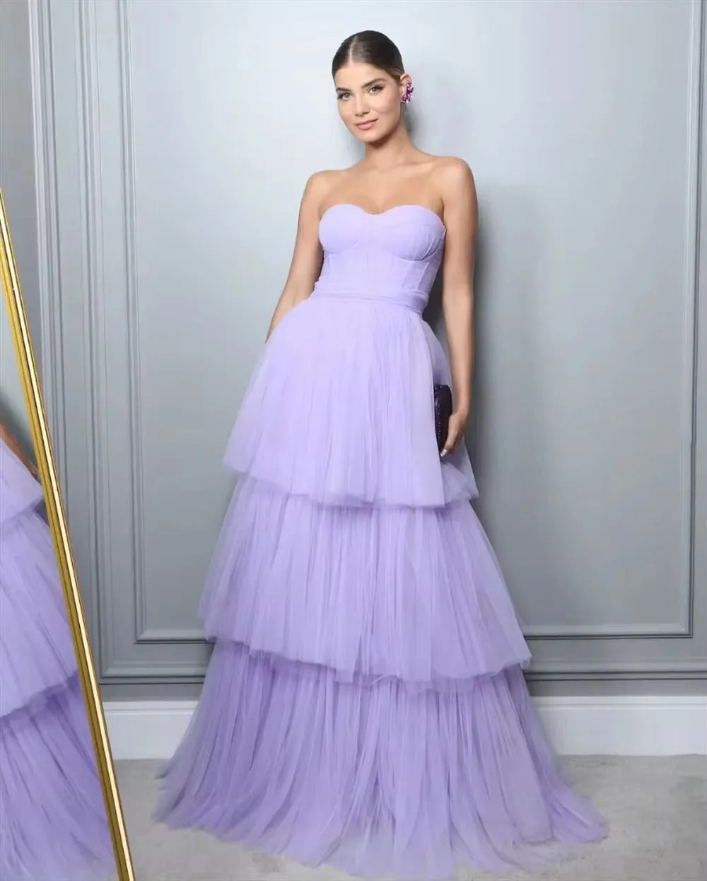 Elegant Lavender Tulle Prom Dress A-Line Strapless Tiered Ruched Formal Evening Dress Floor Length Party Gown