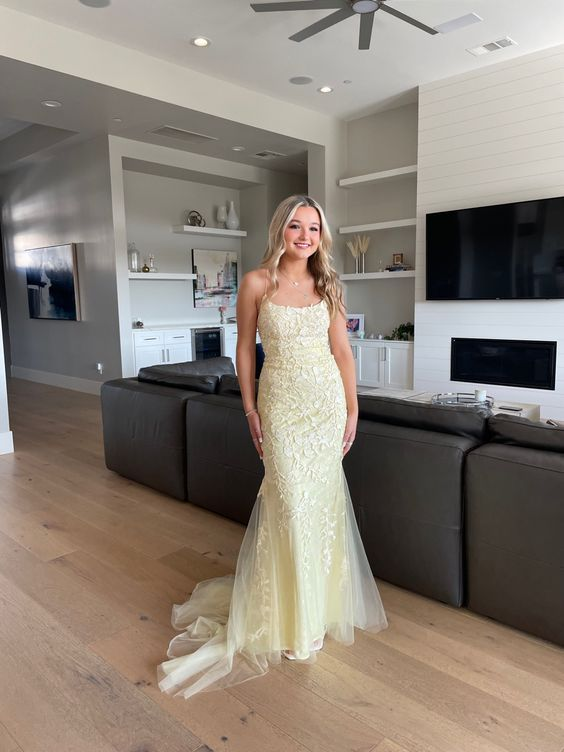 Elegant Yellow Backless Lace Prom Dress Mermaid Party Evening Gown