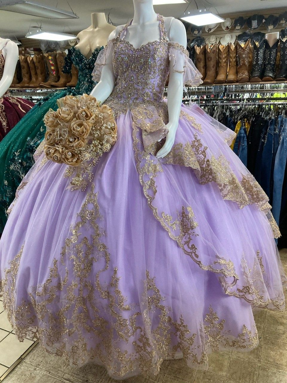 Lavender Halter Appliques Princess Sweet 15 16 Birthday Ball Gown Quinceanera Dresses