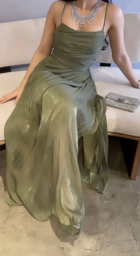 Chic Green Spaghetti Straps Tulle Pleated A-Line Slit Evening Dress Long Prom Dress - FashionDia