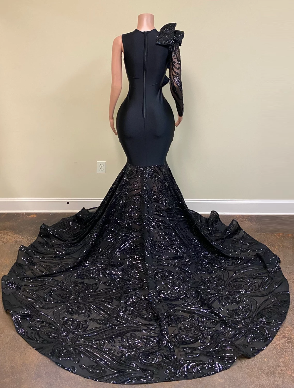 black prom dresses, mermaid prom dresses, ruffle prom dresses,sequins prom dresses, custom make evening dresses Y1868 - View 2 | VelvetHem