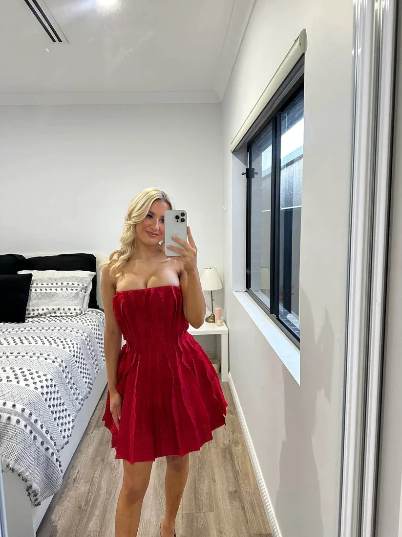 Strapless Red Ruffles A Line Homecoming Dress Mini Prom Dress (ZD11327)