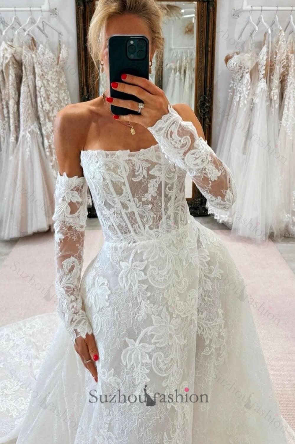 White Beach Wedding Dress A Line Strapless Sleeveless Cathedral Train Lace Bridal Gown With Appliques