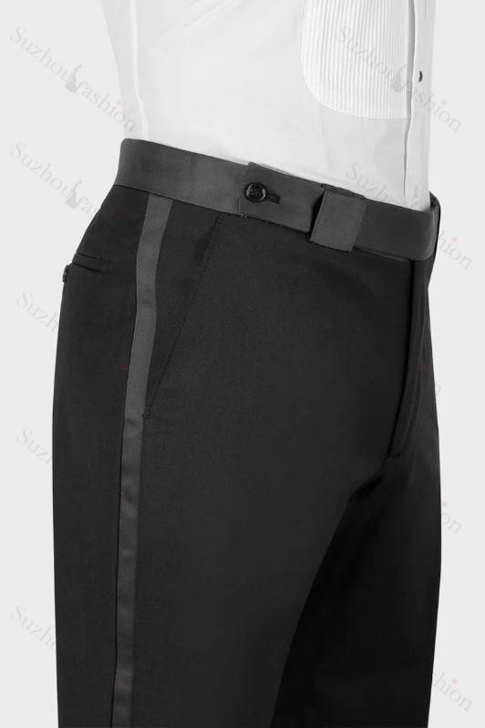 White Jacquard Double Breasted Wedding Men's Suit with Black Peaked Lapel