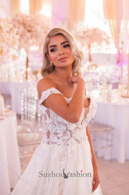 White Wedding Dress A Line Sweetheart Off The Shoulder Lace Court Train Tulle Bridal Gown With Appliques