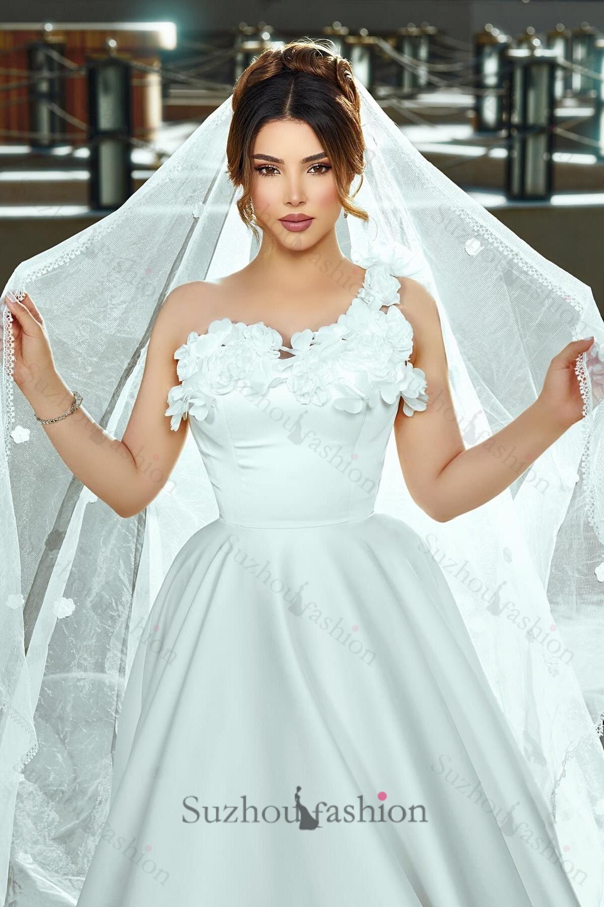 White Wedding Dress One Shoulder Sleeveless Sweep Train Ball Gown Long Satin Bridal Gown With 3D Flowers