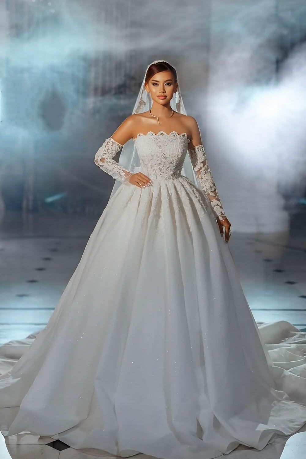 White Wedding Dress Strapless Lace Sleeveless Sequined Ball Gown Sweep Train Satin Bridal Gown