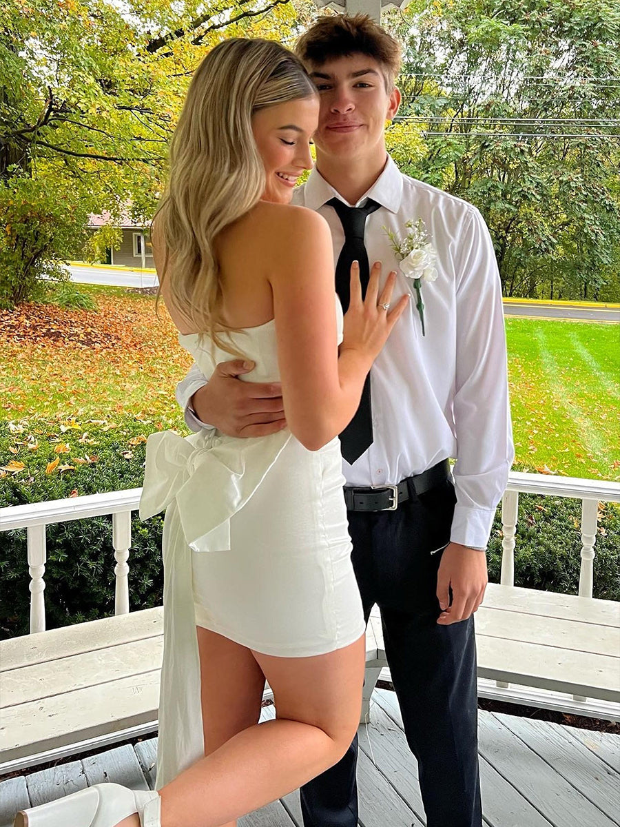 Strapless Back Bow Ruched Short Homecoming Dress