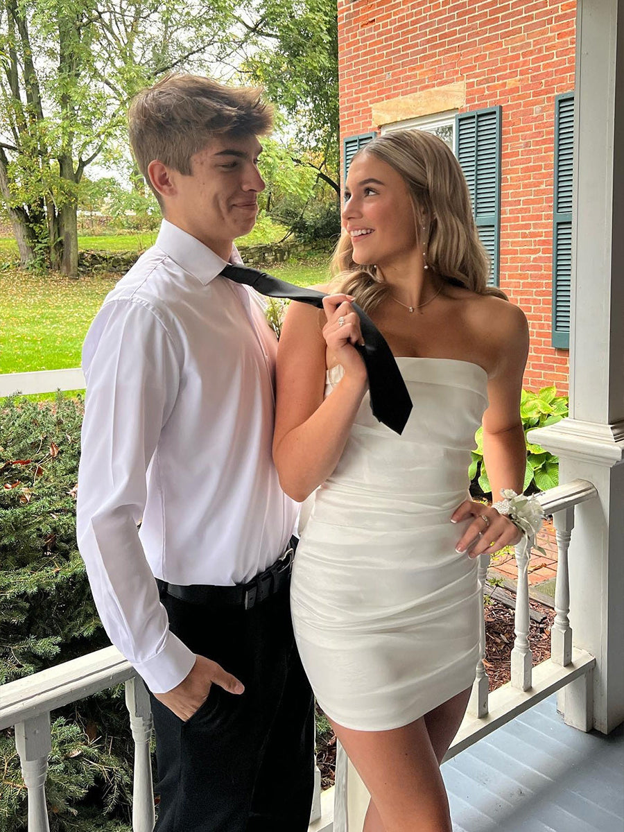 Strapless Back Bow Ruched Short Homecoming Dress