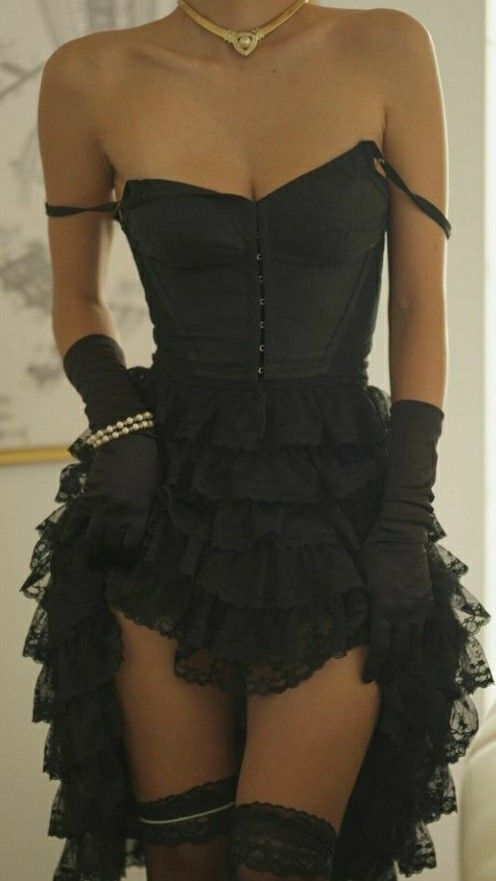 Sexy Spaghetti Straps Lace Layered Cocktail Dress Black Homecoming Dress