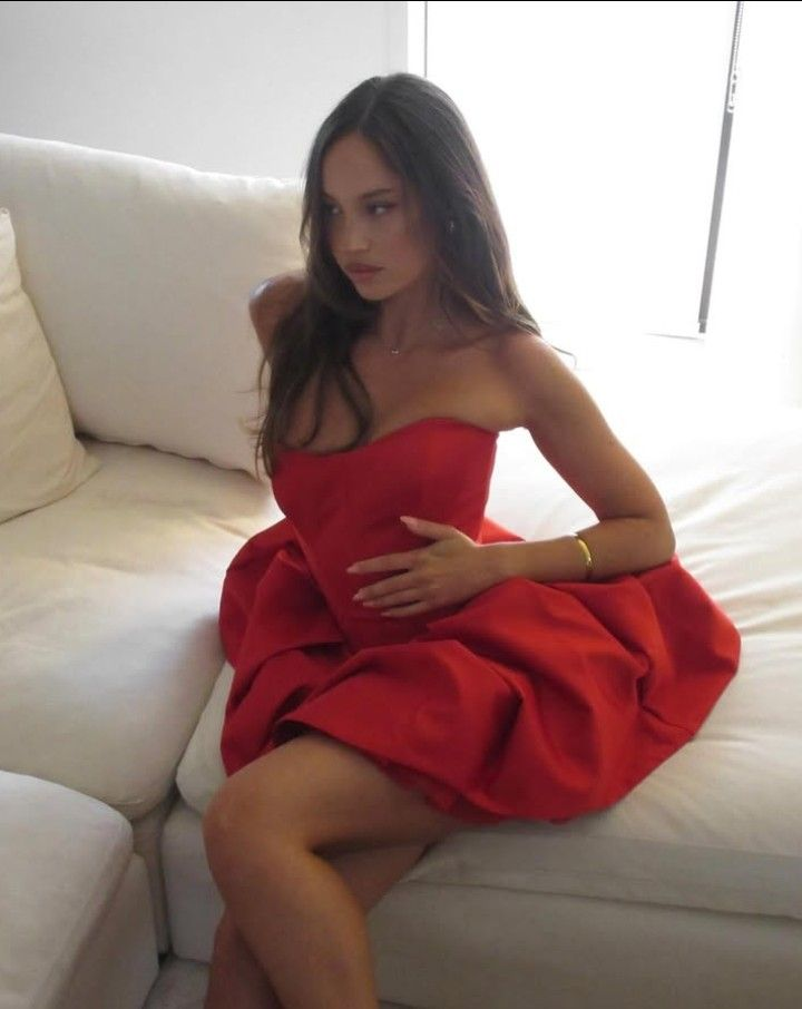 Elegant Red Sweetheart Neck Satin A Line Birthday Dress Graduation Homecoming Dress S601