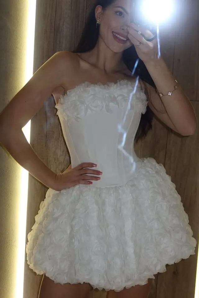 Chic Strapless Sleeveless Homecoming Dresses Mini With Flower