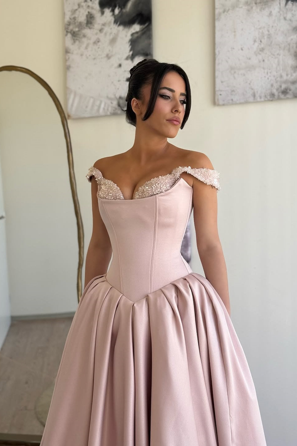 Romantic Dusty Pink Sweetheart Off-the-Shoulder Satin Prom Dresses A-Line With Beads Pleats