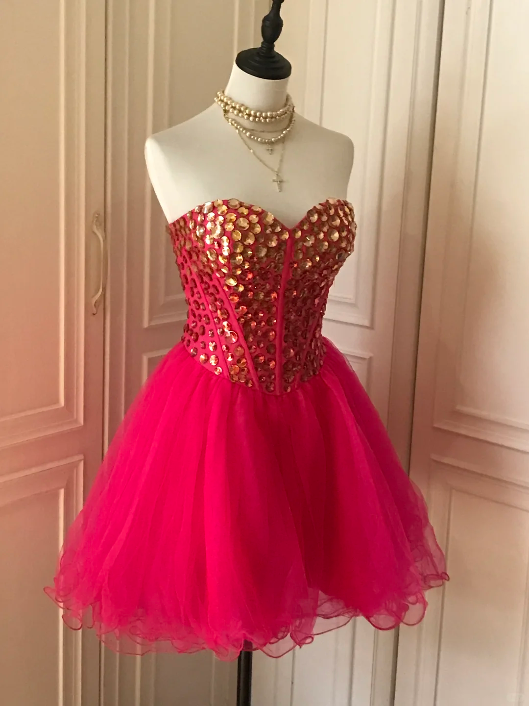 Gorgeous Strapless Red Tulle Beaded Formal Birthday Outfits Homecoming Dress