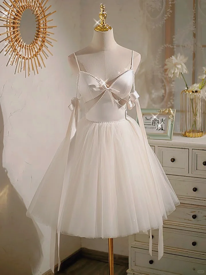 Classy Spaghetti Straps White Satin Tulle Beaded A Line Short Birthday Outfits Formal Graduation Homecoming Dress D243