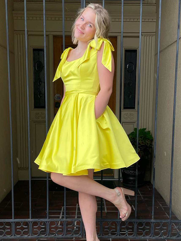 A-Line Bow-Strap Short Homecoming Dress