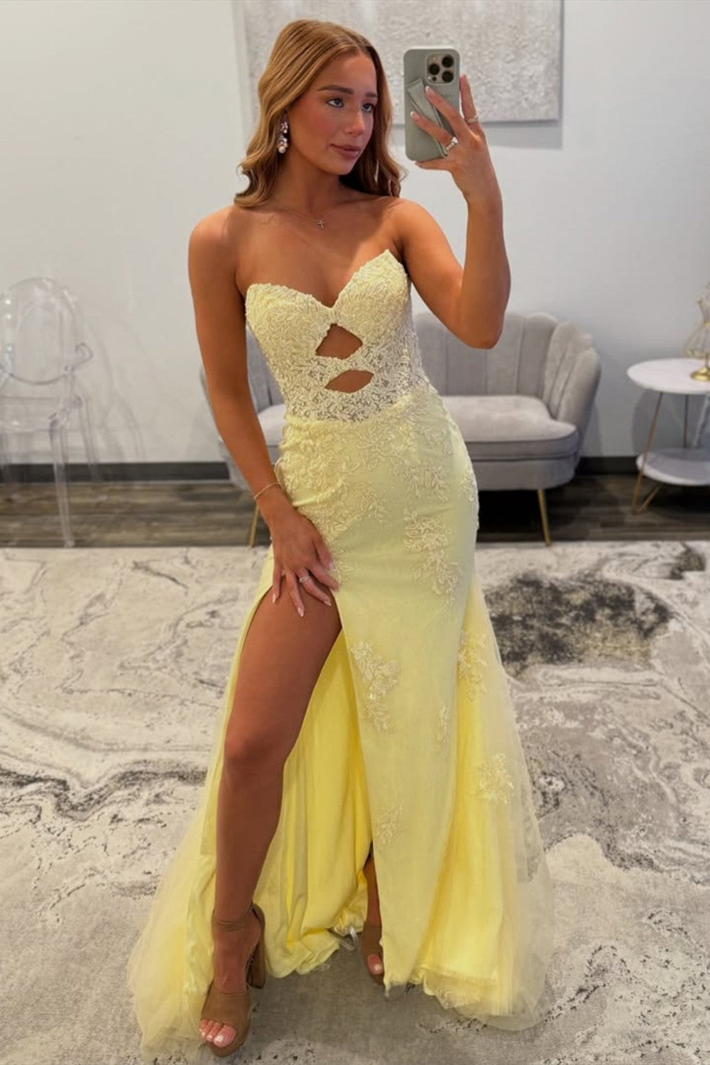 Trendy Mermaid Sweetheart Yellow Long Prom Dress with Appliques